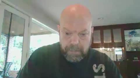 Snapshot of bulldog302w chatting on 4, 11, 2025 bulldog302w online show from 4, 11, 2025