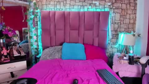 Snapshot of bulmasweetyose chatting on 25, 1, 2025 bulmasweetyose  mommy submissive control milf lovense online show from 25, 1, 2025