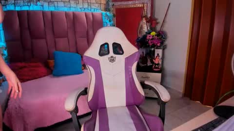 Snapshot of bulmasweetyose chatting on 24, 2, 2025 bulmasweetyose  mommy submissive control milf lovense online show from 24, 2, 2025
