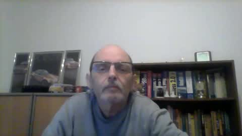 Snapshot of bumer1956 chatting on 12, 4, 2026 bumer1956 online show from 12, 4, 2026