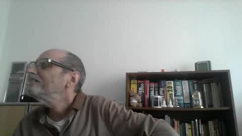 Snapshot of bumer1956 chatting on 19, 4, 2026 bumer1956 online show from 19, 4, 2026