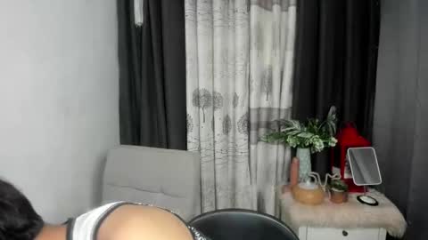 Snapshot of bump_me_baby chatting on 1, 12, 2025 zy online show from 1, 12, 2025