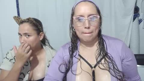 Snapshot of bunniosito chatting on 7, 11, 2025 bunniosito online show from 7, 11, 2025