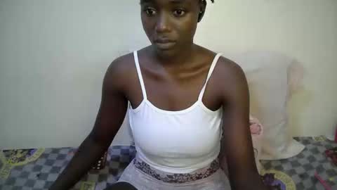 Snapshot of bunny_bliss1 chatting on 27, 3, 2026 bunny_bliss1 online show from 27, 3, 2026