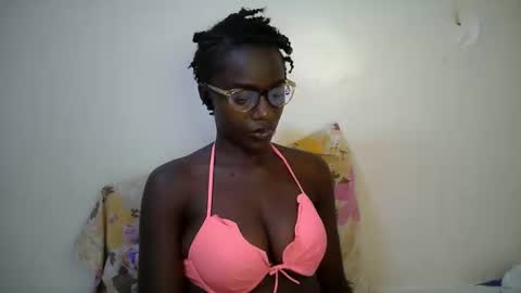Snapshot of bunny_bliss1 chatting on 28, 3, 2026 bunny_bliss1 online show from 28, 3, 2026