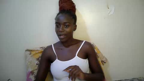 Snapshot of bunny_bliss1 chatting on 23, 4, 2026 bunny_bliss1 online show from 23, 4, 2026