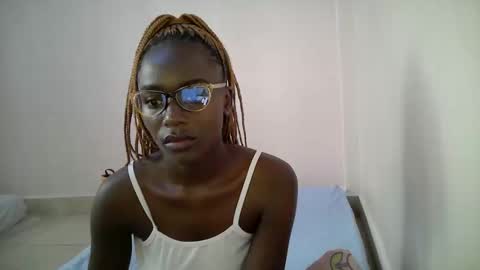 Snapshot of bunny_bliss1 chatting on 1, 5, 2026 bunny_bliss1 online show from 1, 5, 2026