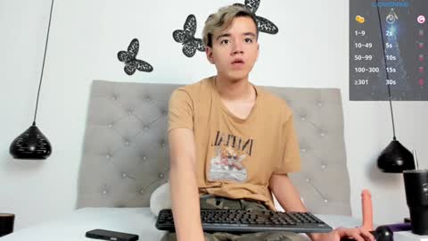 Snapshot of bunny_maxxi chatting on 20, 12, 2024 bunny online show from 20, 12, 2024