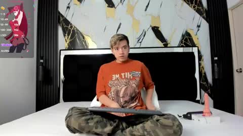 Snapshot of bunny_maxxi chatting on 11, 1, 2025 bunny online show from 11, 1, 2025