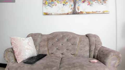 Snapshot of bunny_maxxi chatting on 1, 2, 2025 bunny online show from 1, 2, 2025