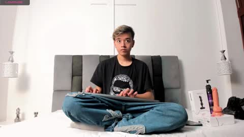 Snapshot of bunny_maxxi chatting on 19, 2, 2025 bunny online show from 19, 2, 2025