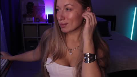 B U N N Y online show from 14, 12, 2024