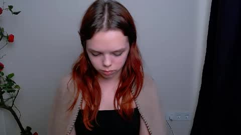 Snapshot of bunnybloom_ chatting on 16, 4, 2026 Ariel online show from 16, 4, 2026