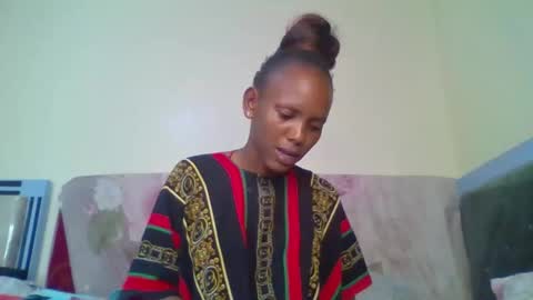 bunnydiva_ online show from 17, 12, 2025