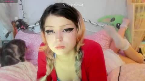Snapshot of bunnyislewd chatting on 5, 7, 2026 bunnyislewd online show from 5, 7, 2026