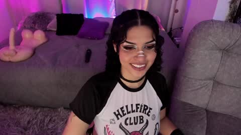   online show from 17, 12, 2024