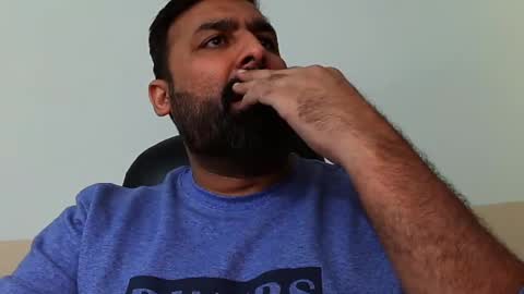 Hairy Arabian online show from 27, 1, 2025