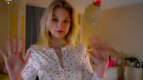 Snapshot of burnletitallburn chatting on 14, 9, 2025 Jessica online show from 14, 9, 2025