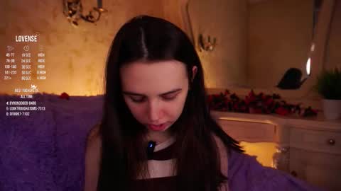 Snapshot of burnletitallburn chatting on 29, 10, 2025 Jessica online show from 29, 10, 2025