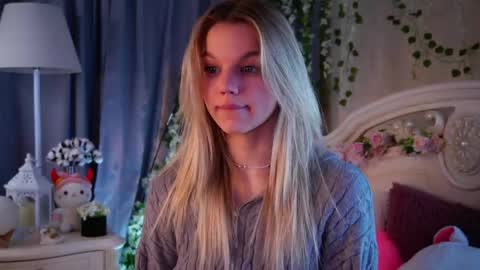 Snapshot of burnletitallburn chatting on 1, 12, 2025 Jessica online show from 1, 12, 2025