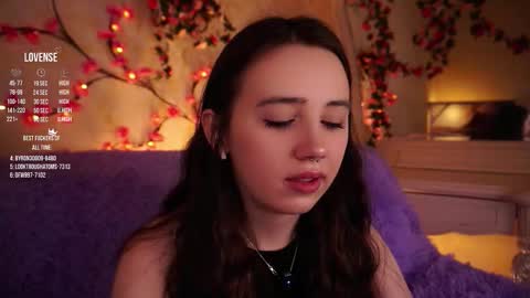 Snapshot of burnletitallburn chatting on 4, 12, 2025 Jessica online show from 4, 12, 2025