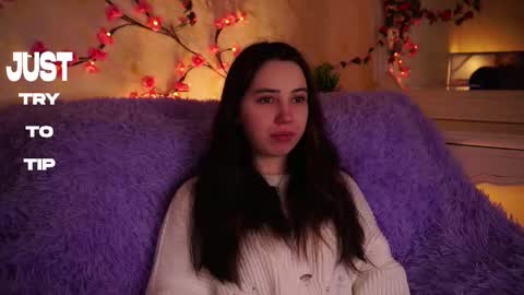 Snapshot of burnletitallburn chatting on 5, 12, 2025 Jessica online show from 5, 12, 2025