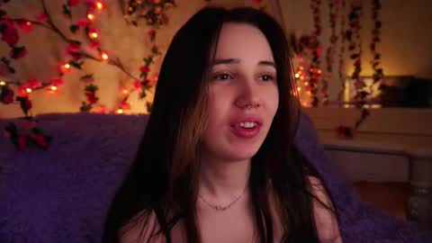 Snapshot of burnletitallburn chatting on 16, 12, 2025 Jessica online show from 16, 12, 2025