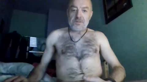 Snapshot of burnleyguy1977 chatting on 4, 6, 2026 burnleyguy1977 online show from 4, 6, 2026