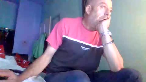Snapshot of burnleyguy1977 chatting on 6, 6, 2026 burnleyguy1977 online show from 6, 6, 2026