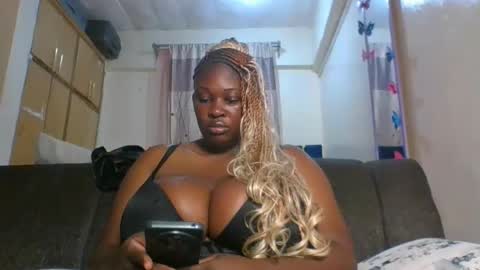 Snapshot of burstysasha chatting on 30, 5, 2026 burstysasha online show from 30, 5, 2026