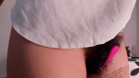 Larisa online show from 28, 2, 2025