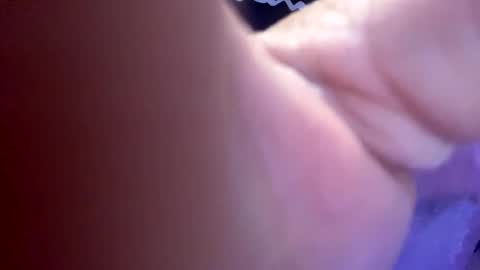 bustinyourbutt online show from 17, 11, 2025