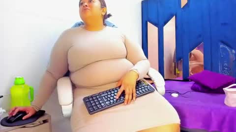 busty juicyy online show from 10, 7, 2026