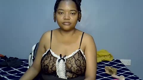 busty kenzi online show from 13, 7, 2026