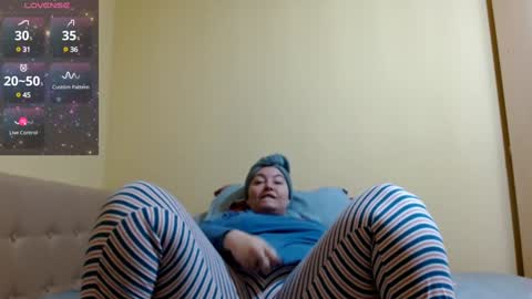 Snapshot of bustyemma chatting on 8, 2, 2025 Emma online show from 8, 2, 2025
