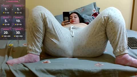 Snapshot of bustyemma chatting on 20, 2, 2025 Emma online show from 20, 2, 2025