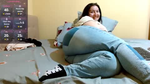 Snapshot of bustyemma chatting on 3, 3, 2025 Emma online show from 3, 3, 2025