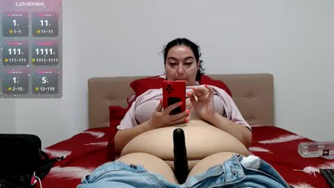 Snapshot of bustyemma chatting on 12, 9, 2025 Emma online show from 12, 9, 2025