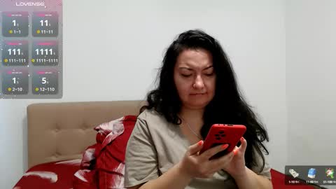 Snapshot of bustyemma chatting on 15, 9, 2025 Emma online show from 15, 9, 2025