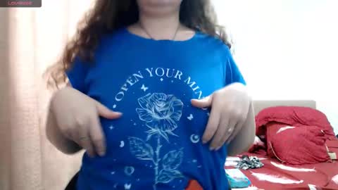 Snapshot of bustyemma chatting on 21, 3, 2026 Emma online show from 21, 3, 2026