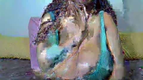 bustytessa37 online show from 21, 4, 2026