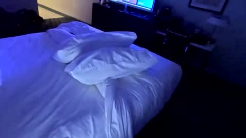 Snapshot of busy40somethingcpl chatting on 1, 11, 2025 busy40somethingcpl online show from 1, 11, 2025