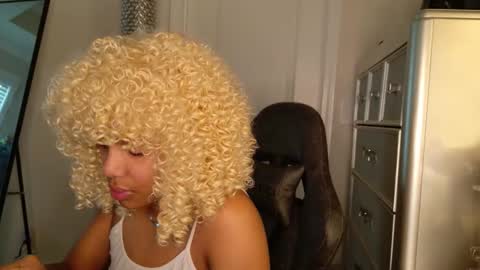 Snapshot of butterflybootyy chatting on 21, 12, 2025 butterfly booty online show from 21, 12, 2025