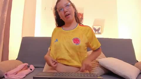 Snapshot of buunny_bella chatting on 28, 6, 2026 BUNNY BELLA online show from 28, 6, 2026