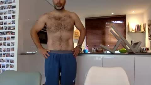 Snapshot of buurman1982isback chatting on 6, 10, 2025 buurman1982isback online show from 6, 10, 2025