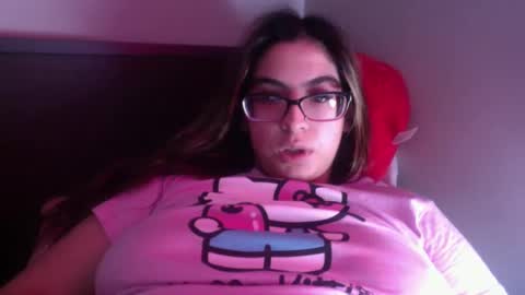 Snapshot of buymiabluntt chatting on 6, 3, 2025 mia online show from 6, 3, 2025