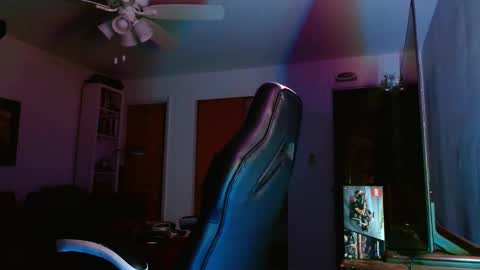 bwall1425 online show from 23, 12, 2024