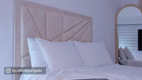 Snapshot of by_juliana chatting on 16, 4, 2026 online show from 16, 4, 2026