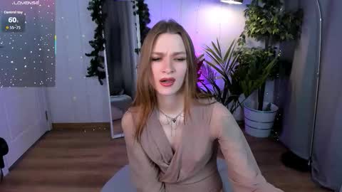 Snapshot of c_moonie_ chatting on 6, 1, 2026 Polly online show from 6, 1, 2026