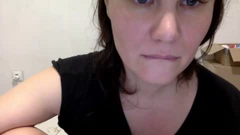 Snapshot of caffeinated_lamb chatting on 11, 11, 2025 Lamb online show from 11, 11, 2025